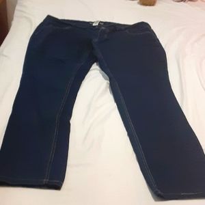 Maurices womans skinny jeans. Size 20 x 30. Excellent condition.